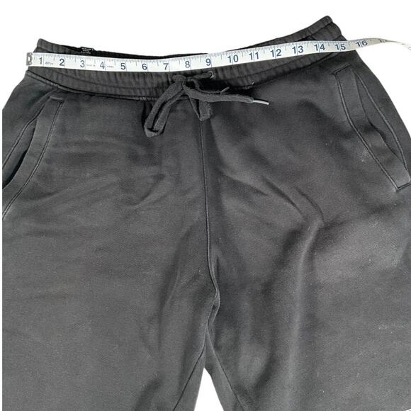 Puma Mens Sweat Shorts Black & Grey Size Medium Drawstring Waist Pockets Cozy - Picture 7 of 8